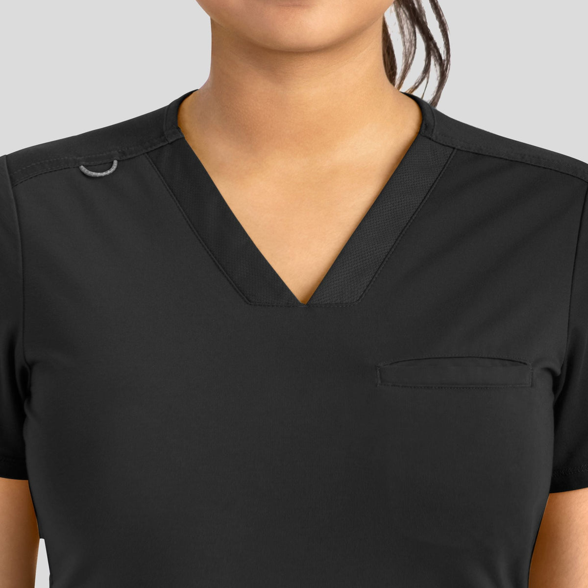 Maevn_Focus_20301_Black_front_detail
