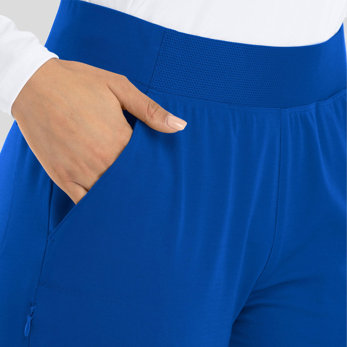 Maevn_Focus_60302_royal_POCKET