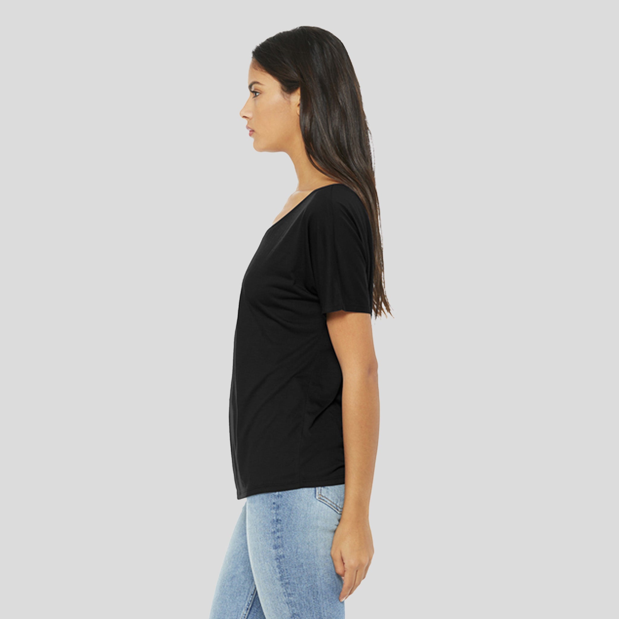 Womenโs Slouchy Tee | Black
