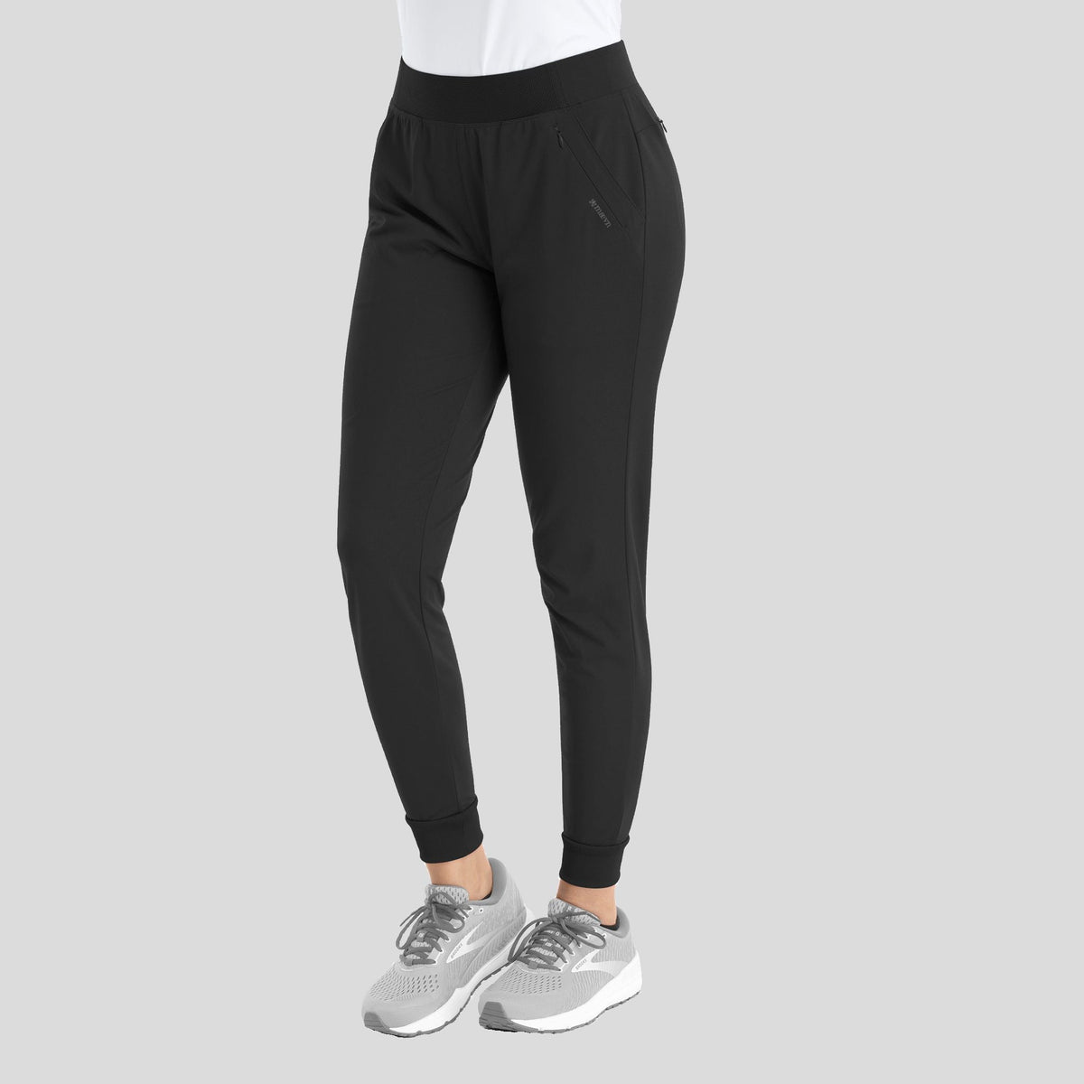 Maevn_Focus_60302_Black_front