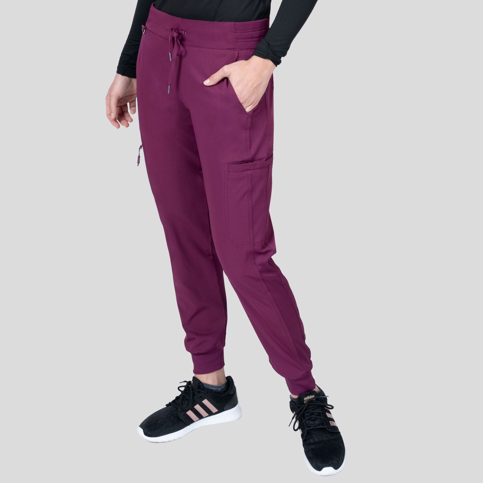 Zavate_AvaTherese_3013_wine_front